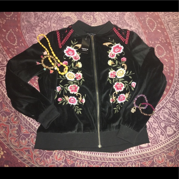torrid Jackets & Blazers - Torrid NWT velvet embroidered jacket size 00